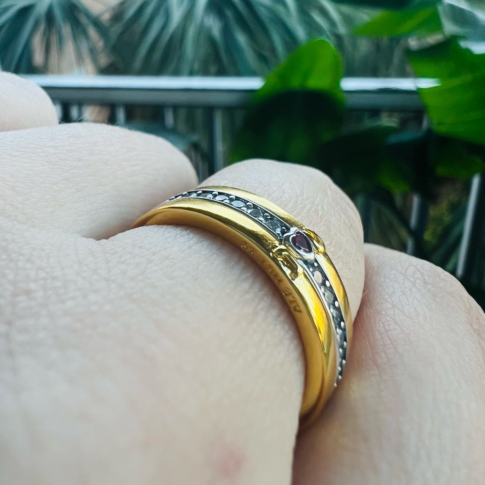 “Love U” Rings Trio in Size 8 - Picture 5 of 8